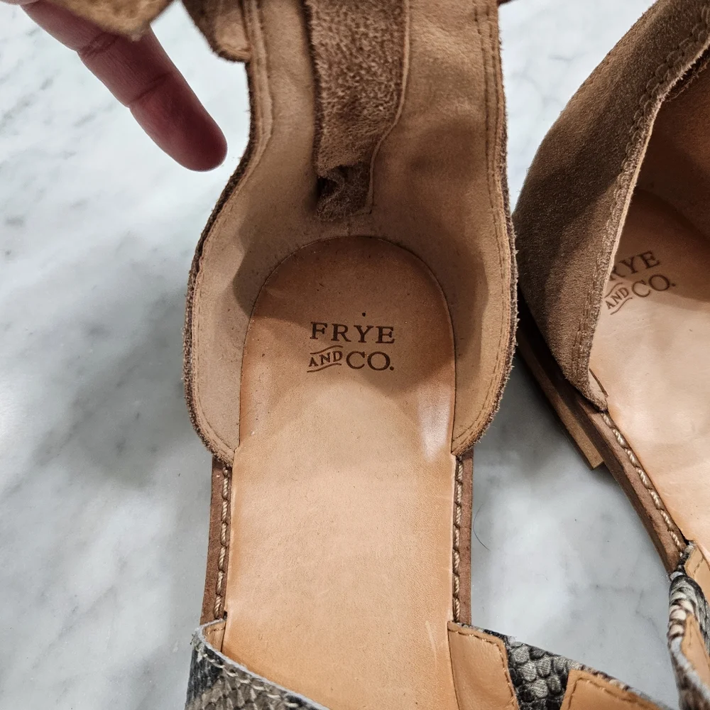 Frye and Co. Women's Evie 2 Band Sandal Flat - Snake Mulit Neutral - SZ 7.5 - Picture 13 of 15